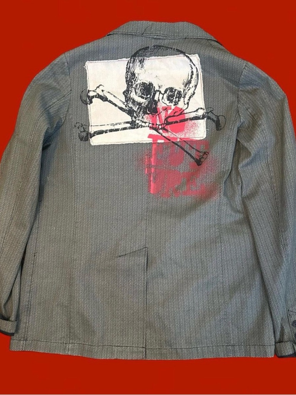 Vintage Y2K a Hot Topic brand Herringbone Blazer w/ skull and crossbones graphic